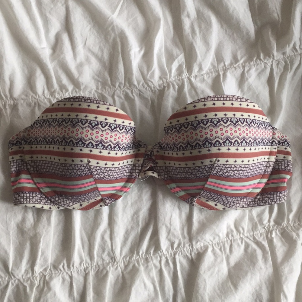 Strapless bikini top